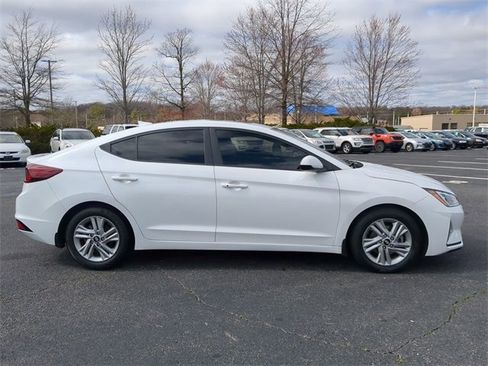 Used 2020 Hyundai Elantra Value Edition image 3