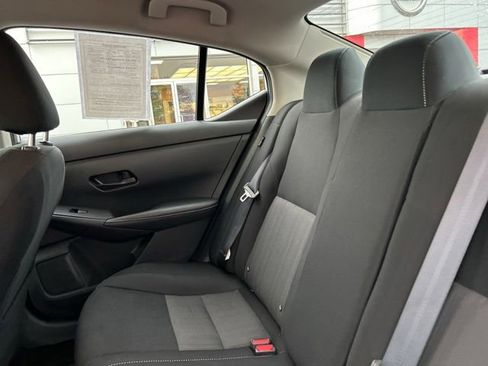 Used 2024 Nissan Sentra SV FWD image 16