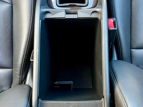 Used 2024 Chevrolet Malibu LT image 34