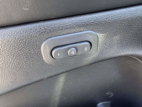 Used 2021 Jeep Grand Cherokee Limited image 22