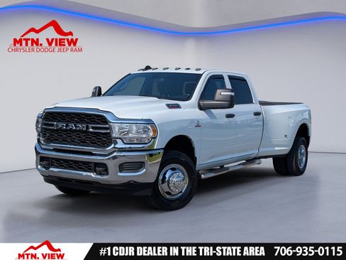 Used 2024 RAM 3500 Tradesman w/ Chrome Appearance Group AWD/4WD image 1