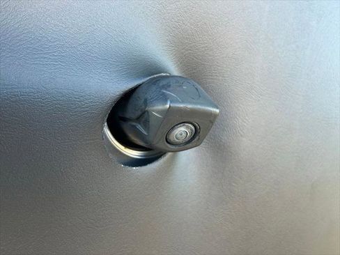 Certified 2020 Jeep Wrangler Sport image 36