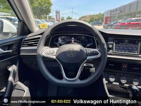 Certified 2023 Volkswagen Jetta S FWD image 19