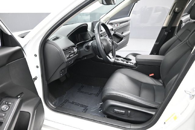 Used 2023 Honda Civic Touring image 17