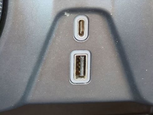 Used 2023 Chevrolet Blazer LT image 22