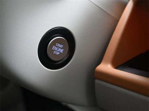 New 2025 Volkswagen ID. Buzz Pro S Plus image 23