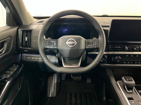 New 2026 Nissan Pathfinder Platinum AWD/4WD image 12
