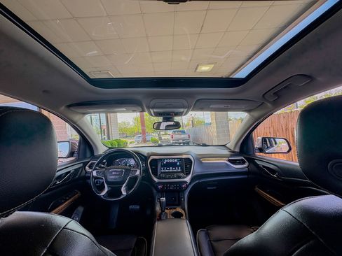 Used 2019 GMC Acadia Denali w/ Technology Package AWD/4WD image 25