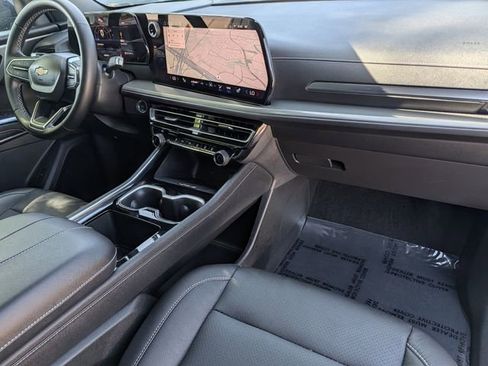 Used 2026 Chevrolet Traverse LT w/ Driver Confidence Package image 32