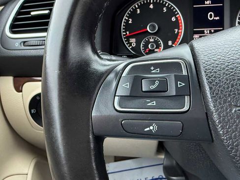 Used 2010 Volkswagen Eos Lux image 18