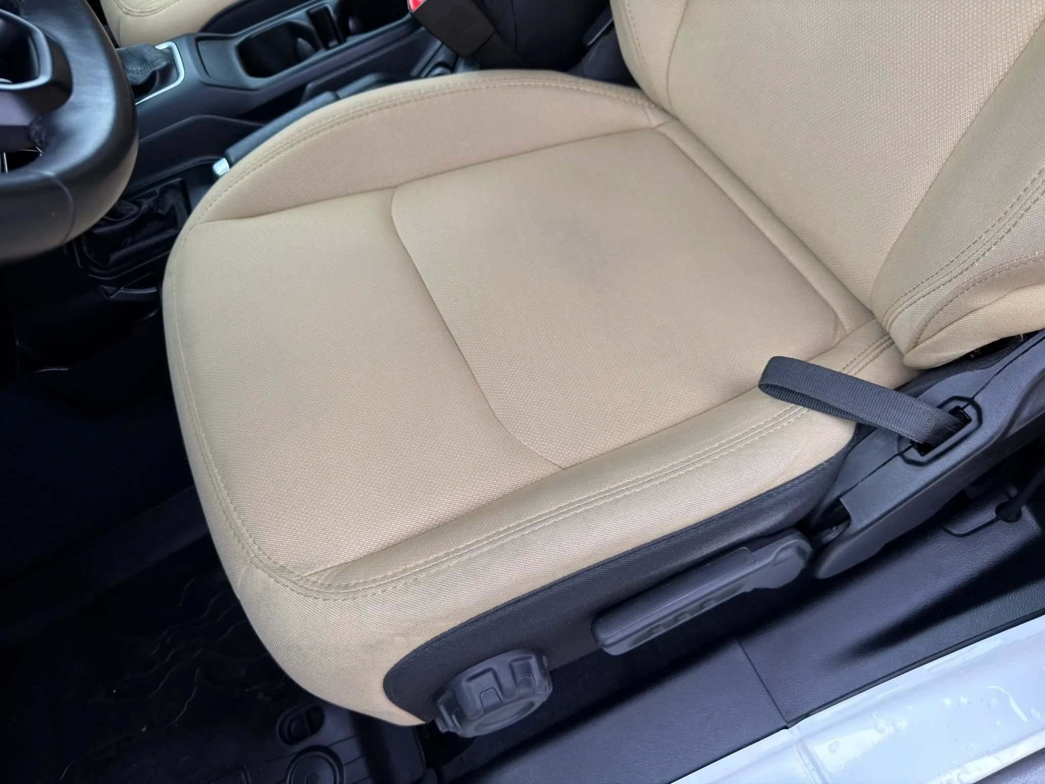 Used 2019 Jeep Wrangler Sport AWD/4WD image 39