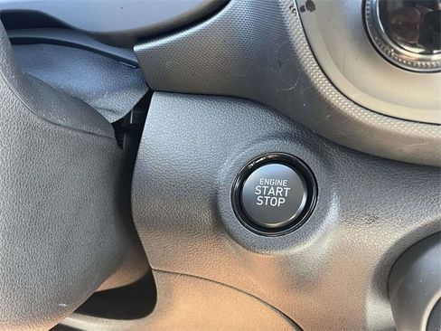 Certified 2025 Hyundai Venue Limited image 24