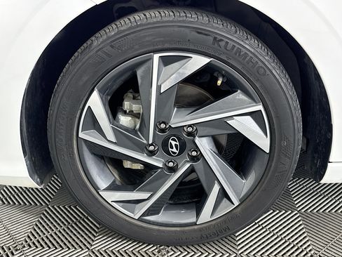 Used 2024 Hyundai Elantra Limited FWD image 36