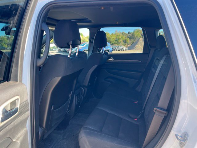 Used 2021 Jeep Grand Cherokee Laredo AWD/4WD image 30