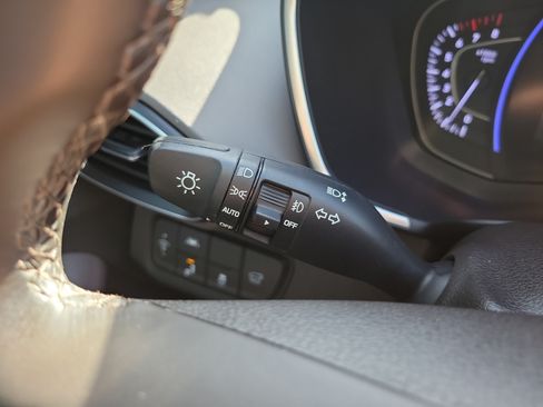 Used 2020 Hyundai Santa Fe SEL w/ Convenience + Premium Package FWD image 31