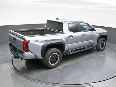 Used 2024 Toyota Tacoma TRD Off-Road image 37
