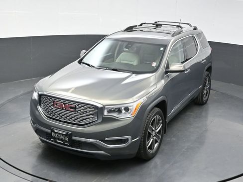 Used 2018 GMC Acadia Denali w/ Technology Package image 16