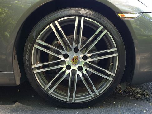 Used 2015 Porsche 911 Carrera w/ Premium Plus Package A RWD image 41