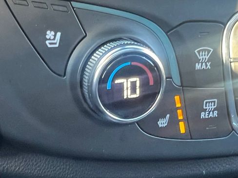 Used 2022 Chevrolet Traverse Premier w/ Redline Edition image 11