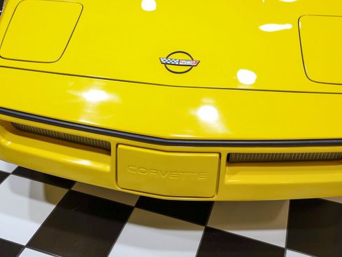 Used 1990 Chevrolet Corvette ZR-1 RWD image 10