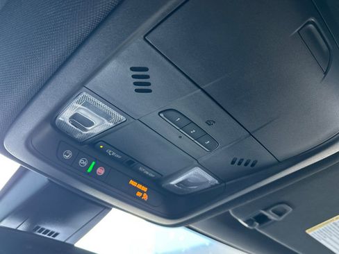 Used 2025 Chevrolet Blazer RS image 25