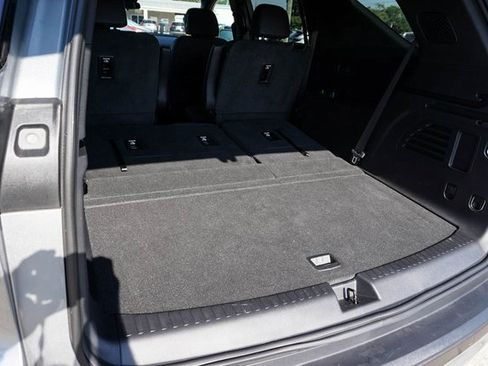 Used 2025 Chevrolet Traverse Z71 w/ LPO, Floor Liner Package image 12