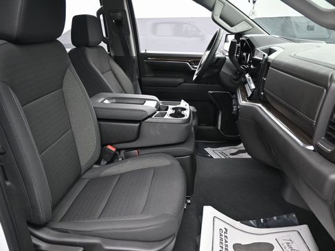 Used 2025 Chevrolet Silverado 1500 LT image 35