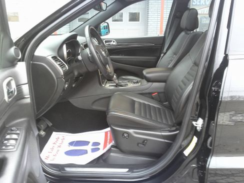 Used 2019 Jeep Grand Cherokee Limited X image 13