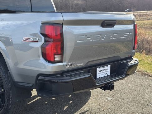 Used 2024 Chevrolet Colorado Z71 w/ Z71 Convenience Package 2 image 10