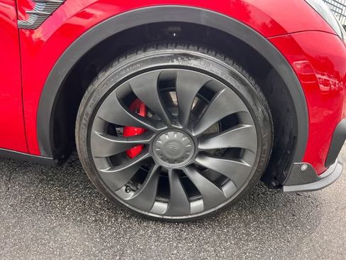 Used 2022 Tesla Model Y Performance AWD/4WD image 36