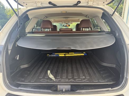 Used 2019 Subaru Outback 2.5i Touring AWD/4WD image 28