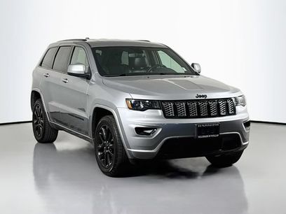 Used 2020 Jeep Grand Cherokee Altitude