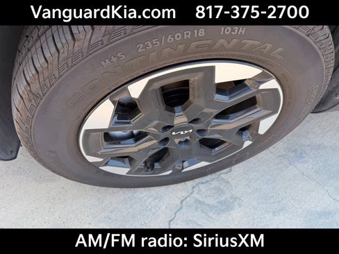 Certified 2025 Kia Sorento S w/ Panoramic Sunroof Package FWD image 8