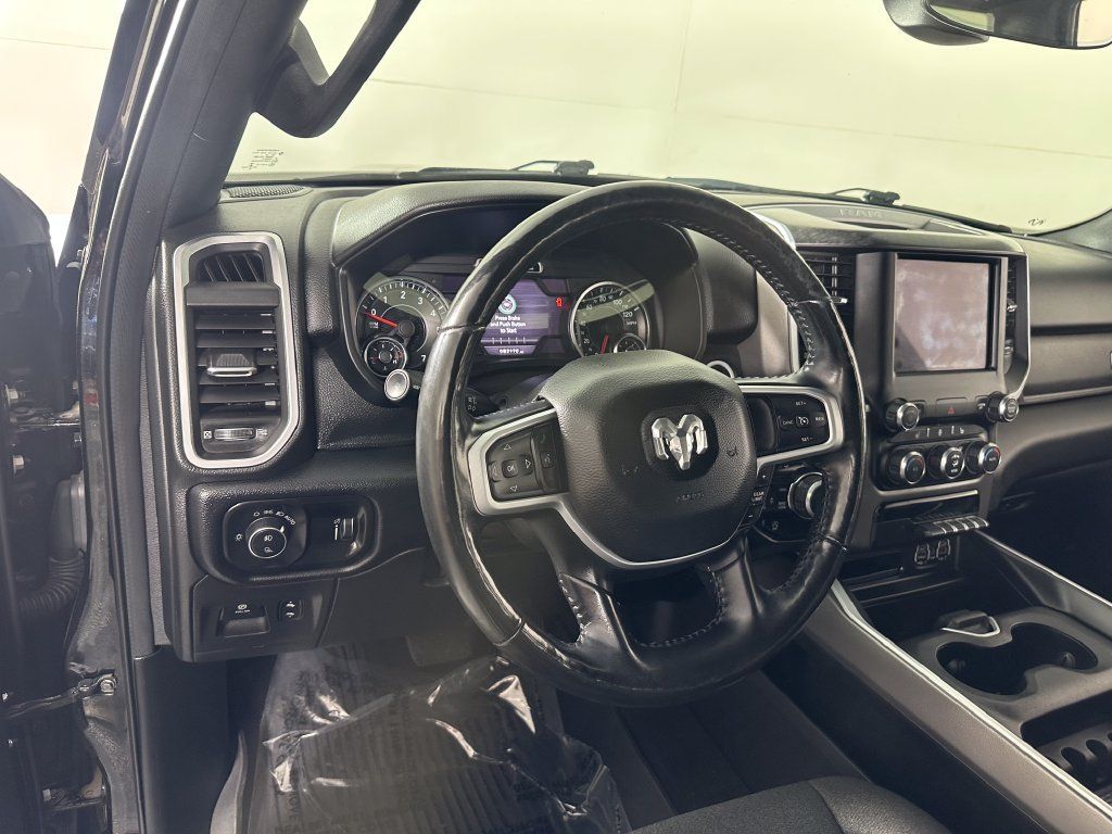 Used 2020 RAM 1500 Big Horn AWD/4WD image 14