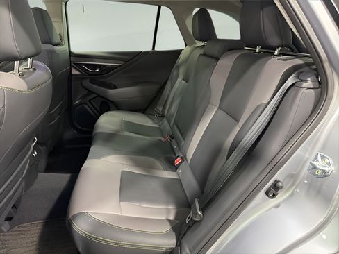 Certified 2025 Subaru Outback Onyx Edition AWD/4WD image 30