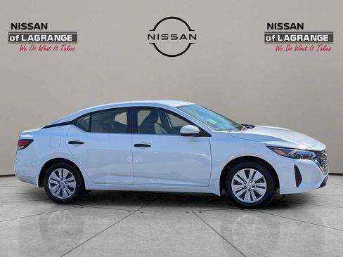 New 2025 Nissan Sentra S FWD image 4