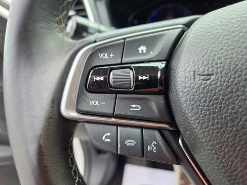 Used 2019 Honda Insight Touring image 16