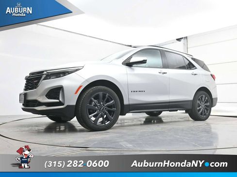 Used 2022 Chevrolet Equinox RS w/ Infotainment Package AWD/4WD image 18