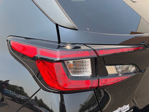 Used 2024 Subaru Crosstrek 2.5i Wilderness w/ Crosstrek Mirror Package AWD/4WD image 26