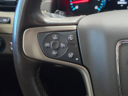 Used 2019 GMC Yukon XL Denali w/ Denali Ultimate Package AWD/4WD image 19