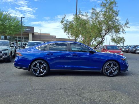 Used 2025 Honda Accord Sport image 7