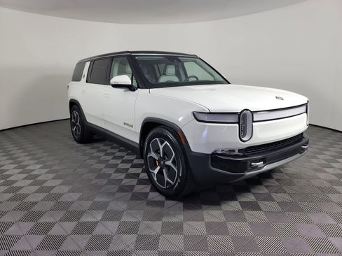 Used 2024 Rivian R1S Adventure AWD/4WD image 7