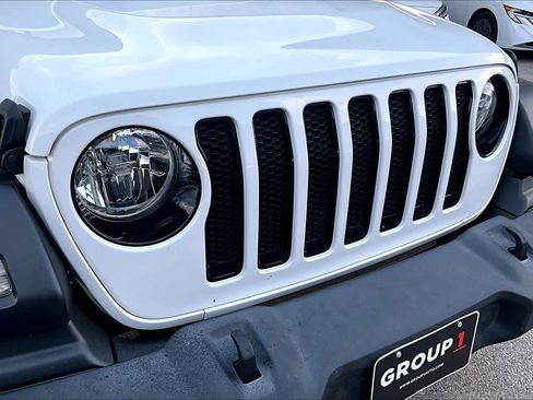 Used 2021 Jeep Wrangler Unlimited Sport image 29