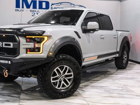 Used 2017 Ford F150 Raptor w/ Equipment Group 802A Luxury AWD/4WD image 8