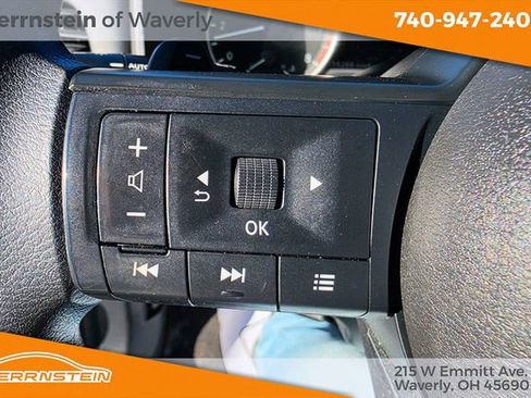 Used 2023 Nissan Rogue S AWD/4WD image 21