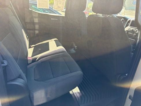 Used 2020 Chevrolet Silverado 1500 Custom w/ Custom Value Package AWD/4WD image 23