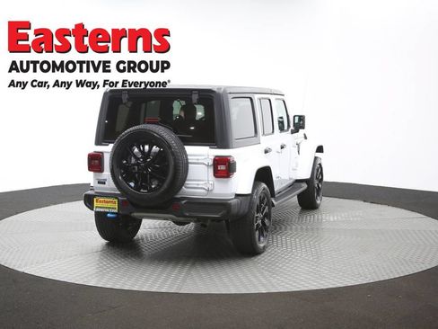 Used 2023 Jeep Wrangler Unlimited Sahara w/ Dual Top Group AWD/4WD image 41