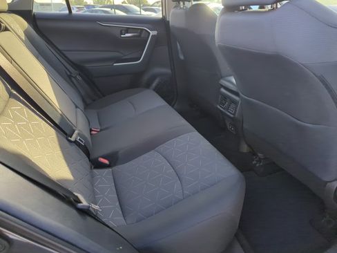 Used 2021 Toyota RAV4 XLE FWD image 24