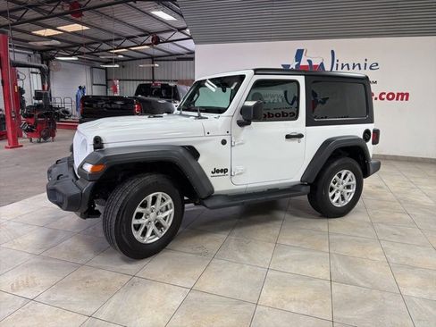 Used 2023 Jeep Wrangler Sport S image 7
