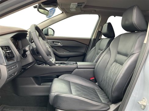 Used 2023 Nissan Rogue Platinum w/ Platinum Premium Package image 24